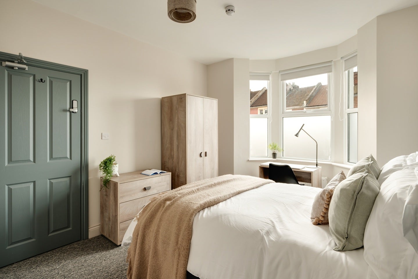 Room Arlington Road in Bristol