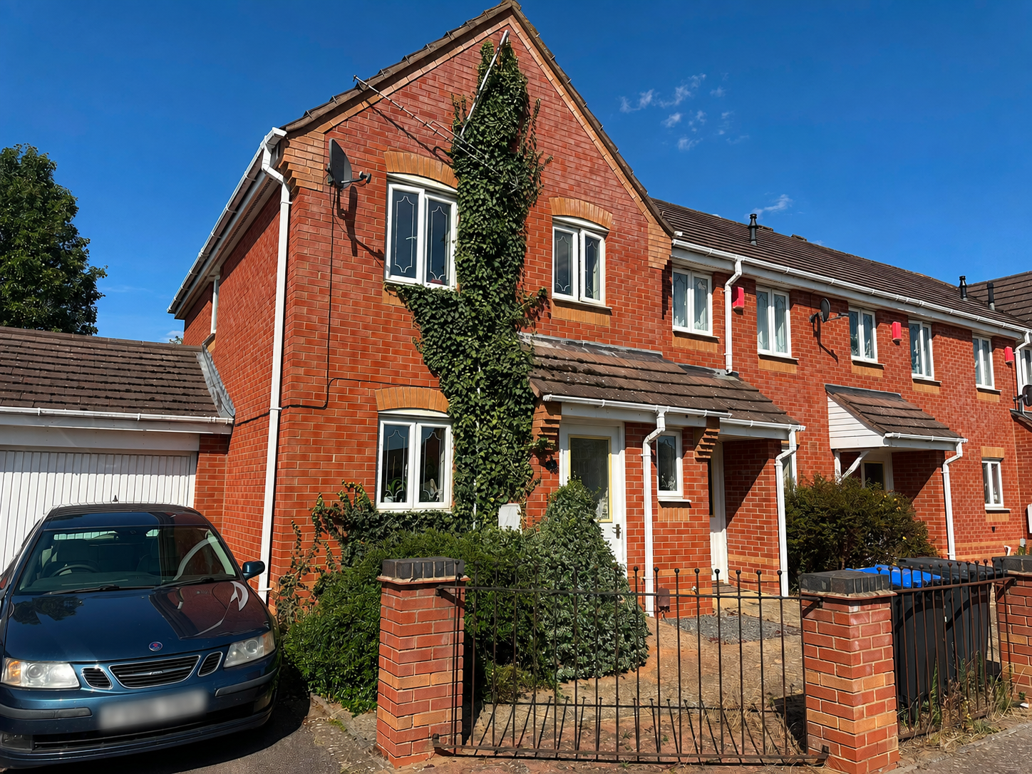 House Desdemona Avenue in Warwick