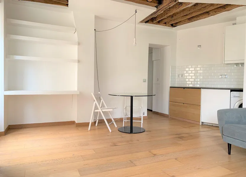 Flat Rue Montgallet in Paris