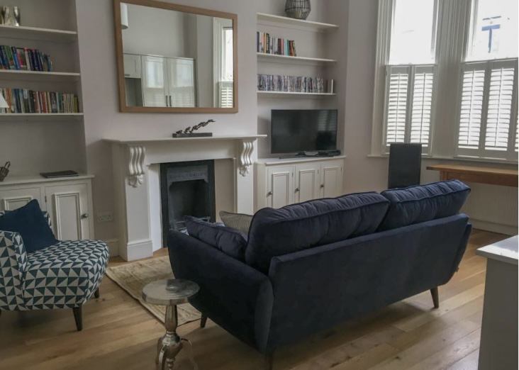 Flat Comeragh Road in Greater London