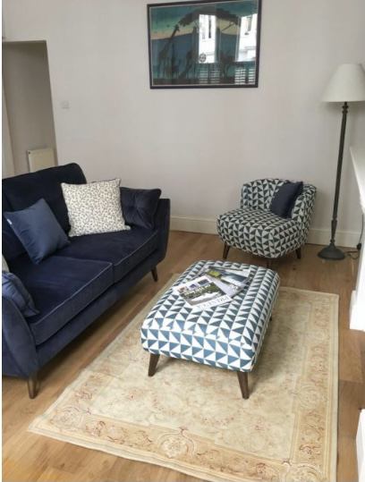 Flat Comeragh Road in Greater London