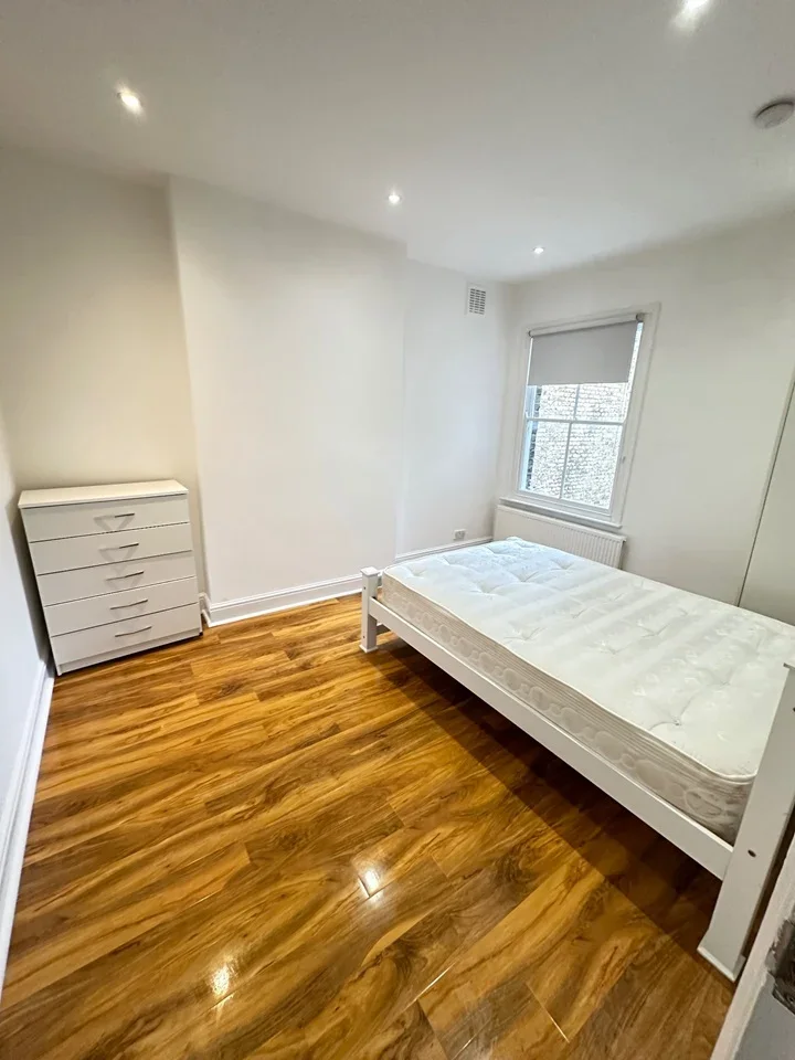 Flat Selsdon Road in Greater London