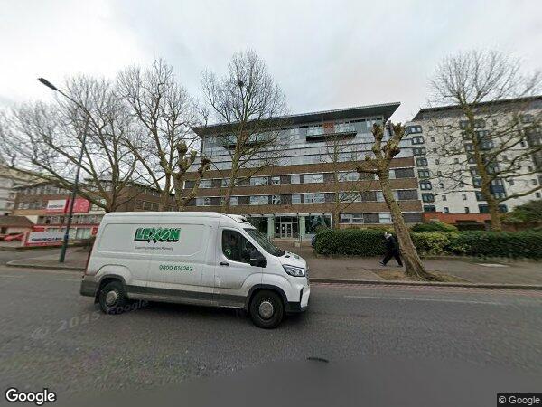 Flat London Road in Greater London