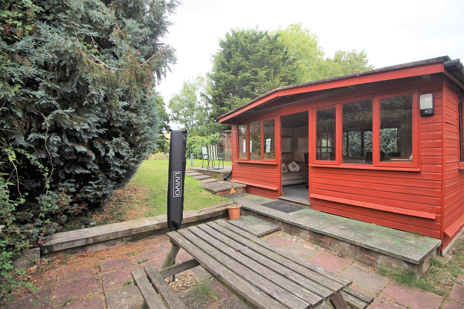 House Long Meadow Way in Canterbury