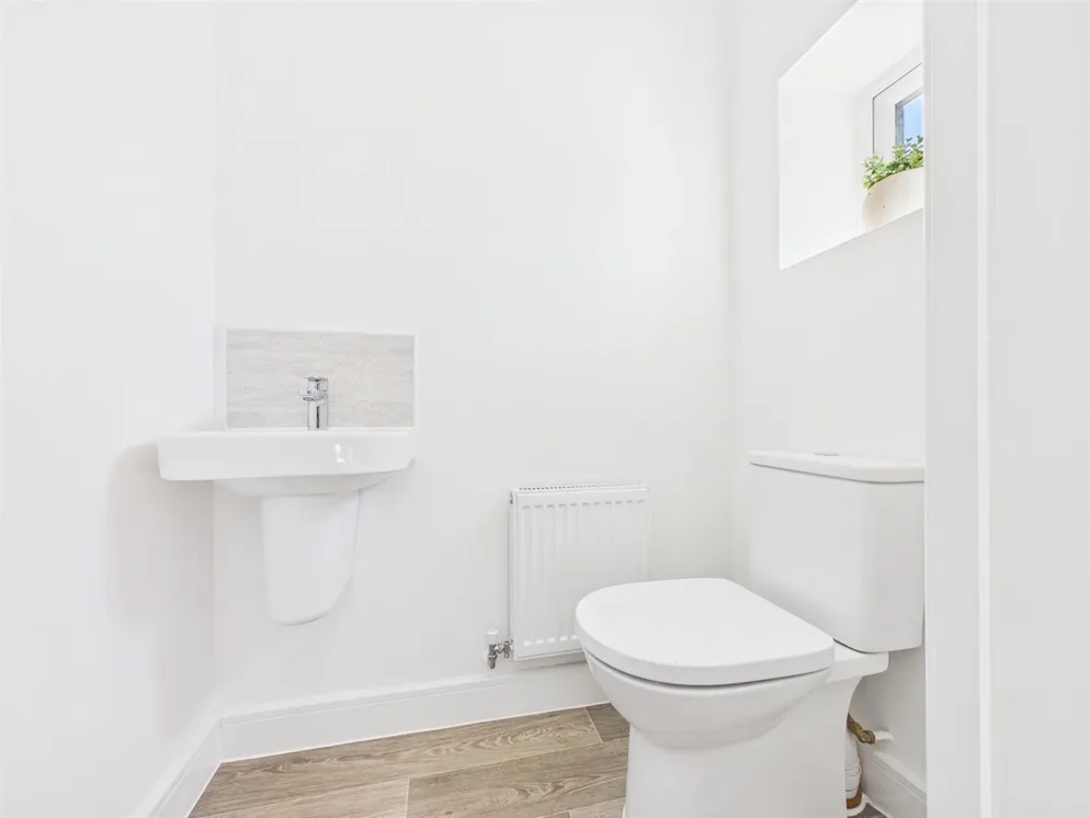 Flat Sceptre Road in Harborough