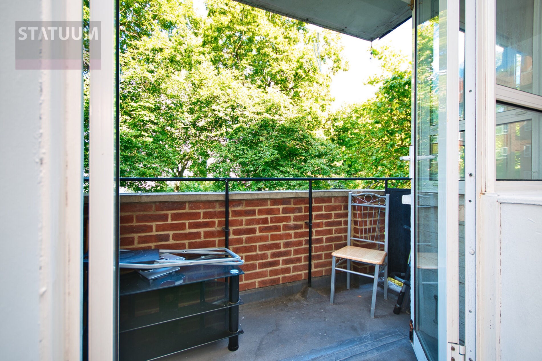 Flat Devons Road in Greater London