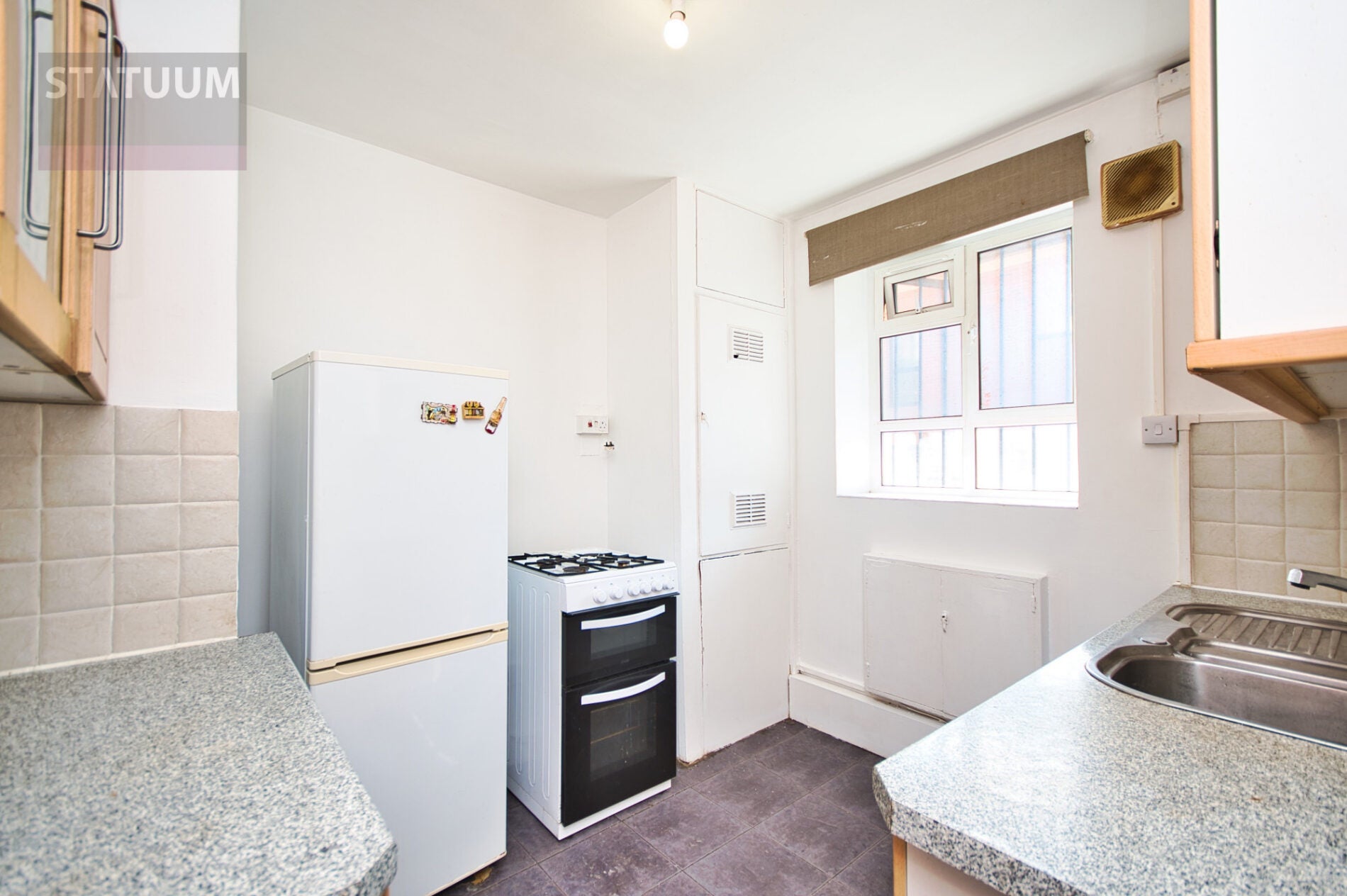 Flat Devons Road in Greater London