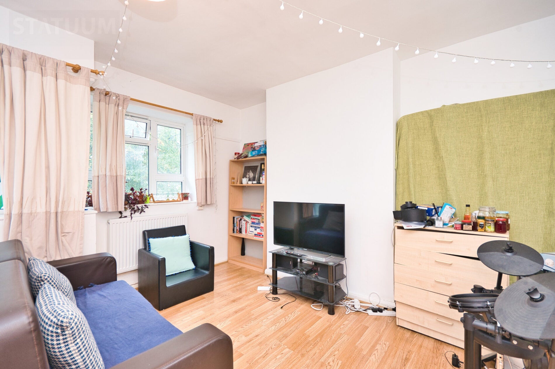 Flat Devons Road in Greater London