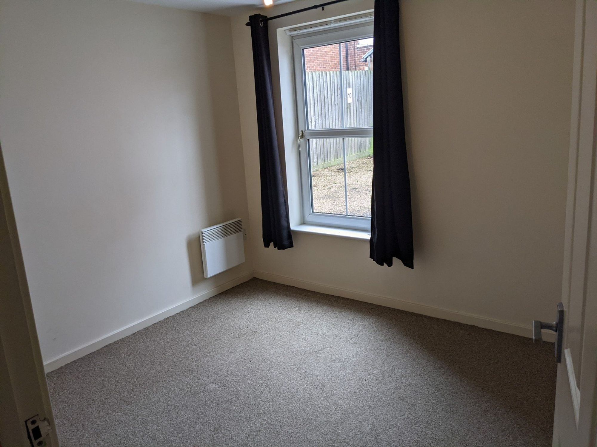 Flat King Edward Avenue in Wickham Market