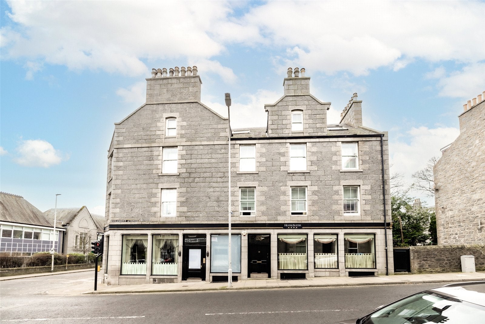 Flat Esslemont Avenue in Aberdeen City