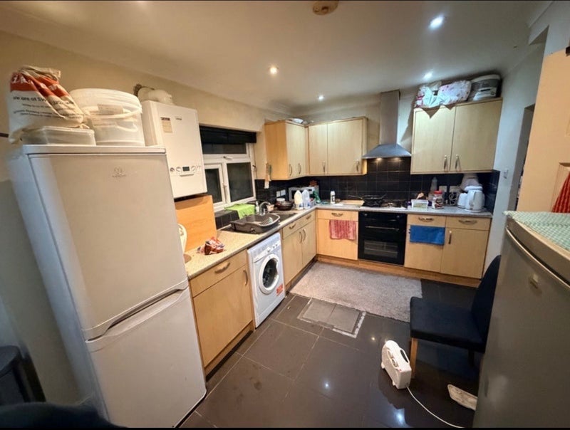 Room Highmead in Greater London
