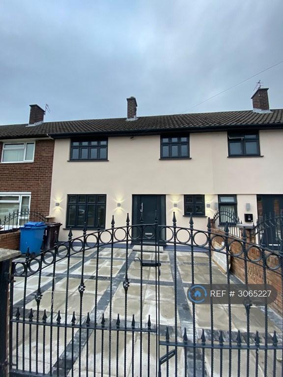 House Birchen Road in Halewood