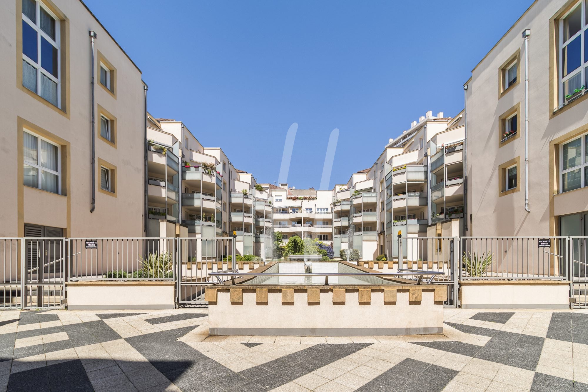 Appartement En Nicolairue à Metz
