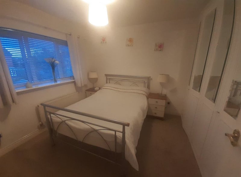 Room Cassandra Grove in Warwick