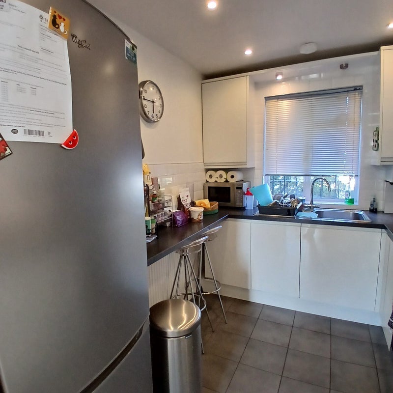 Flat Canonbury Crescent in Greater London