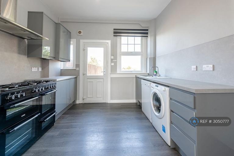 Flat Stobhill Road in Newtongrange
