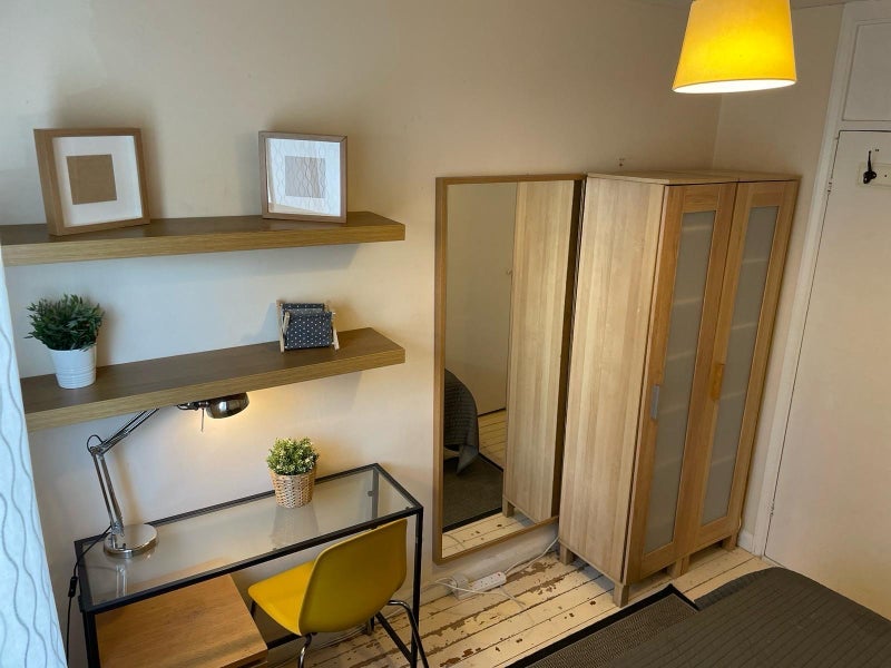 Room Clarence Lane in Greater London