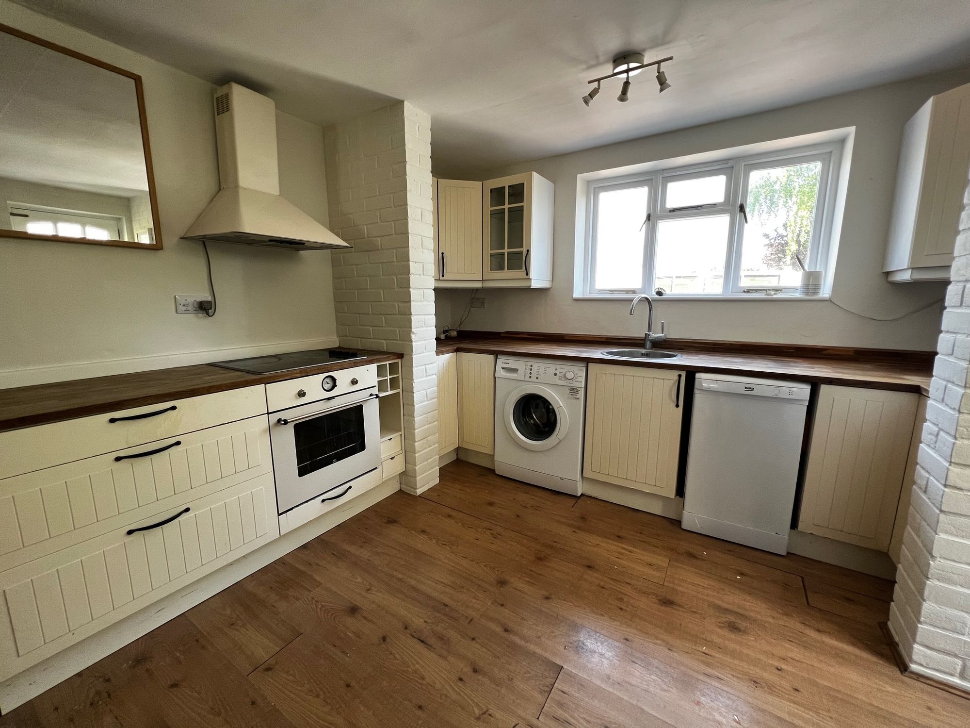 House Oaklands in Old Buckenham