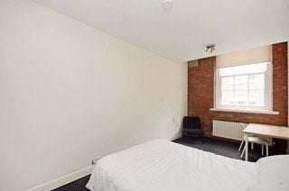 Room Bells Square in Sheffield