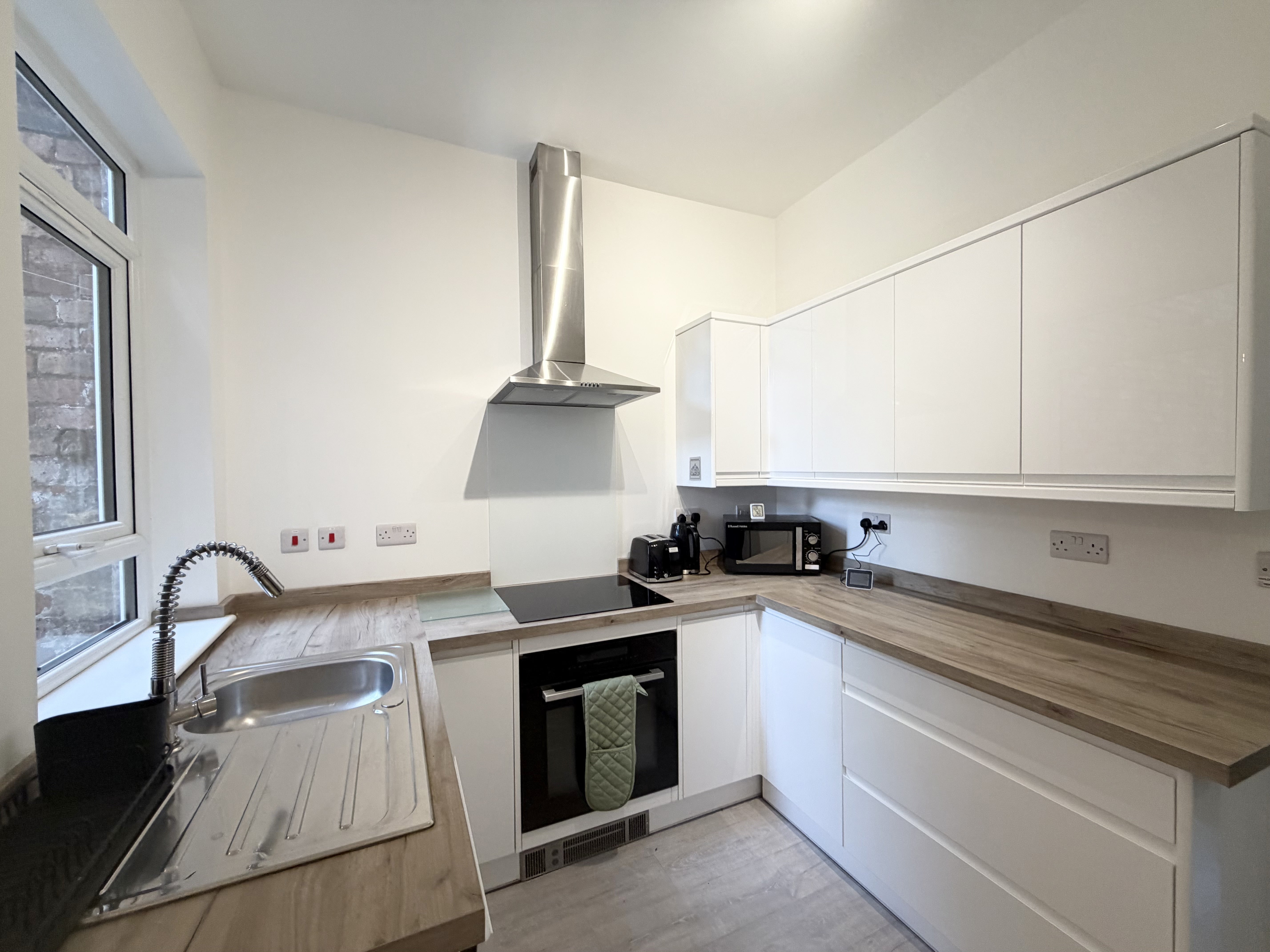 Room Creswell Street in St Helens