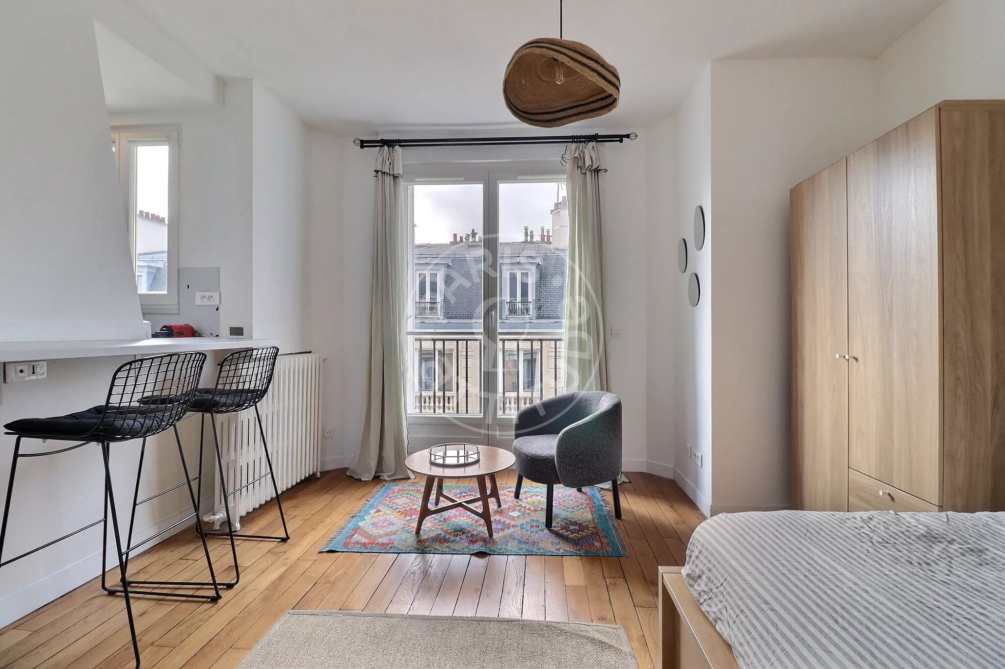 Flat Rue Choron in Paris