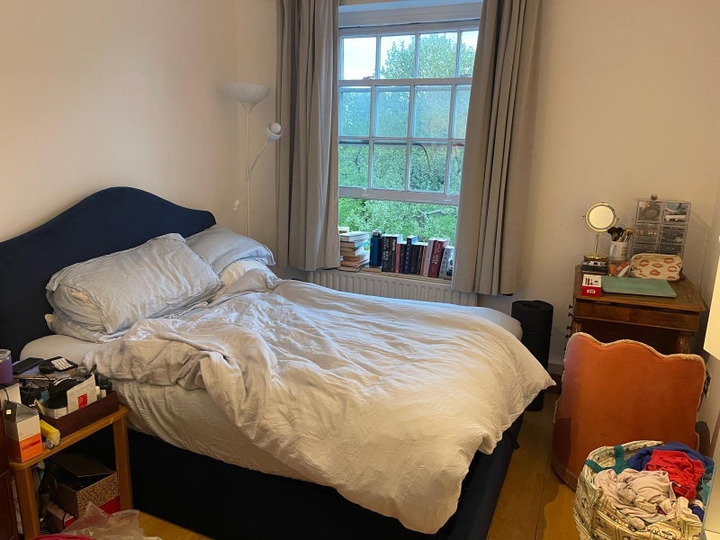 Room Kennington Park Road in Greater London