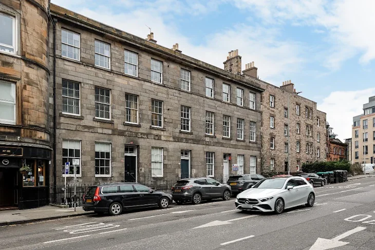 Flat Morrison Street in City of Edinburgh