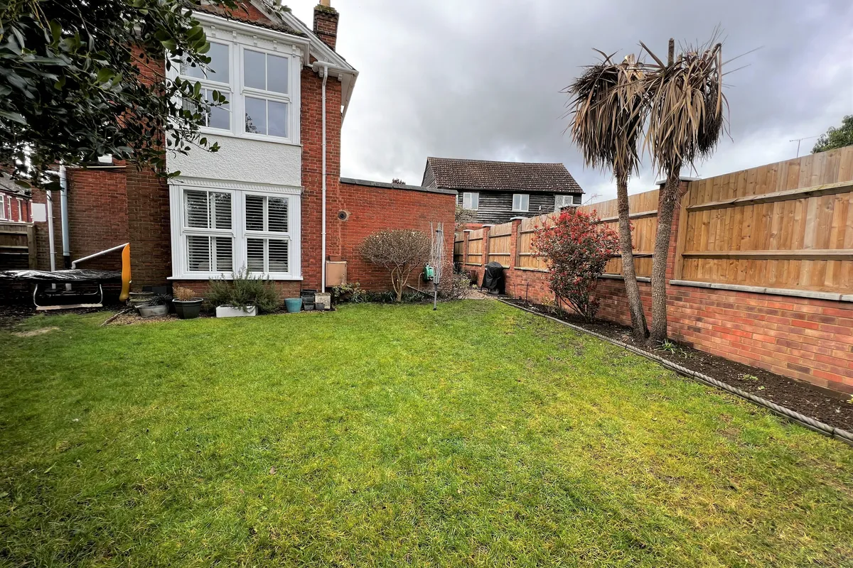 House Hartwell Crescent in Leighton Buzzard