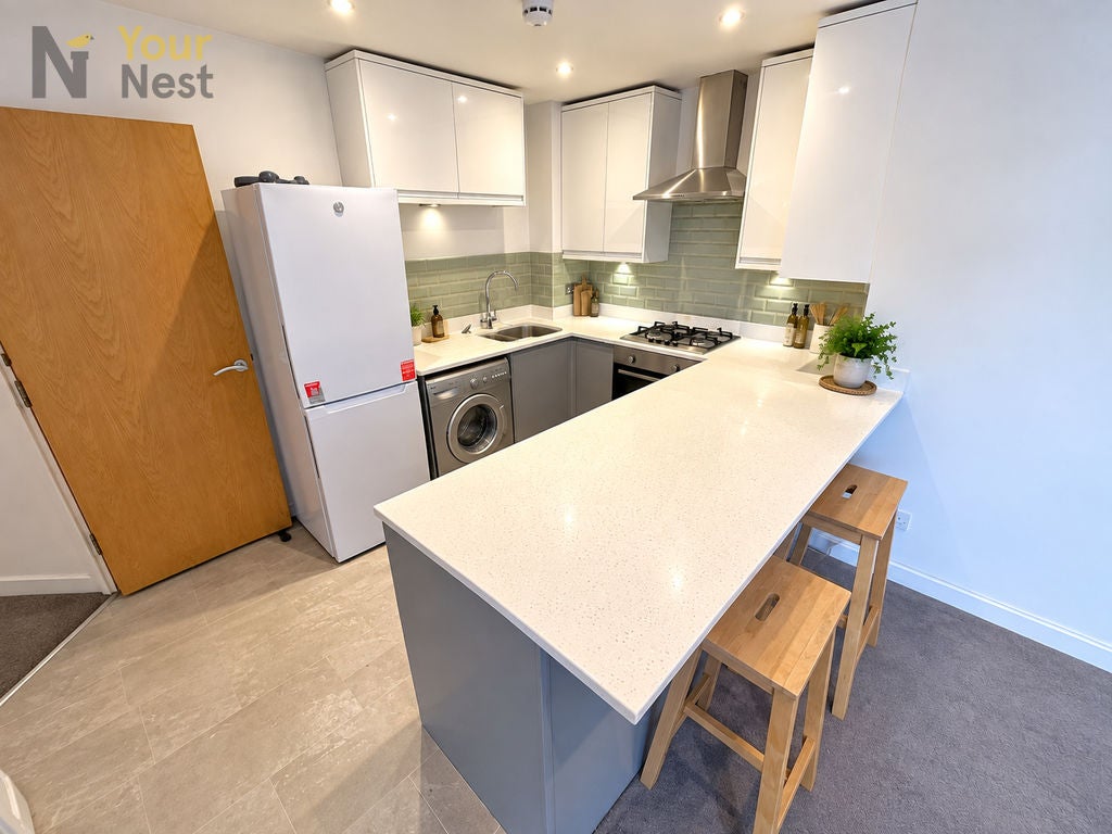 Flat Derwentwater Terrace in Leeds