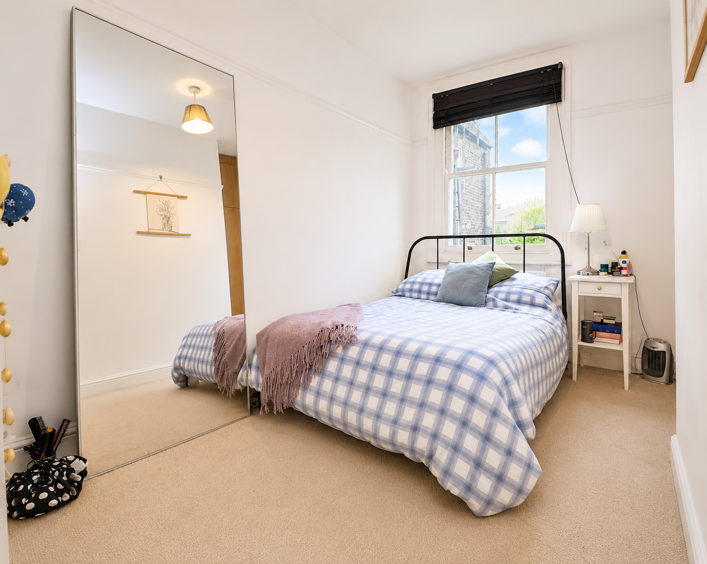Flat Maldon Road in Greater London
