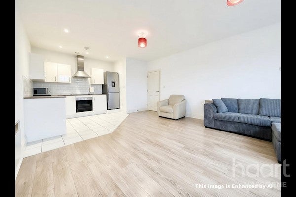 Flat Crocketts Lane in Sandwell