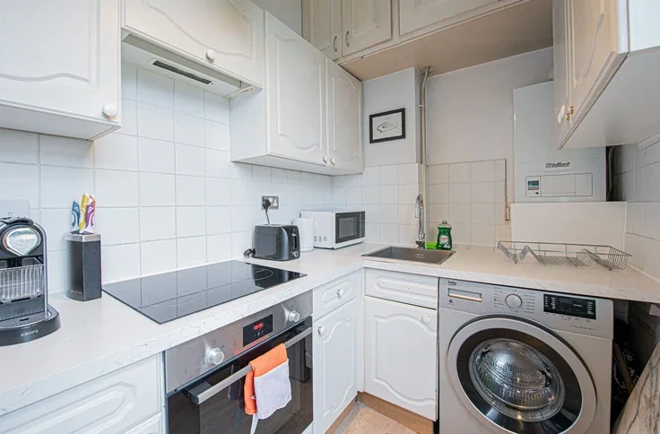 Flat Delancey Street in Greater London