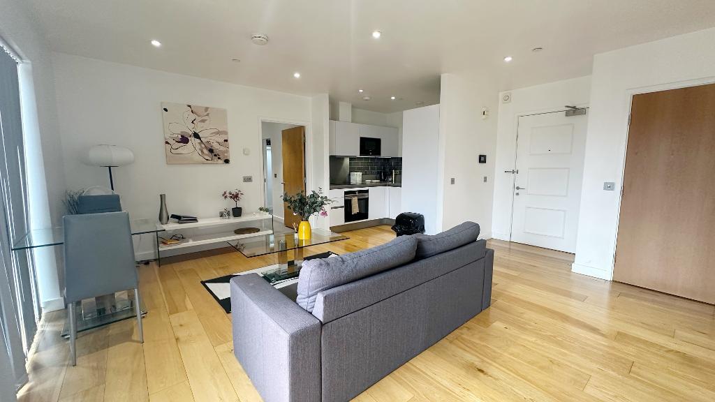 Flat John Harrison Way in Greater London