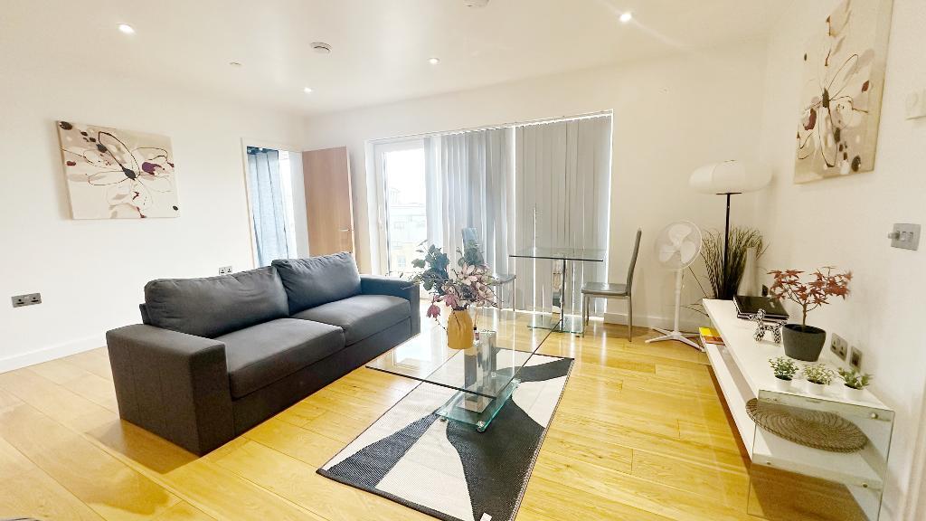 Flat John Harrison Way in Greater London