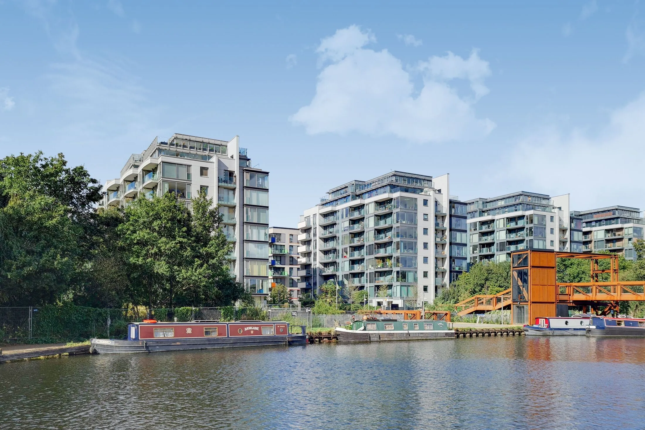 Flat Wrottesley Road in Greater London