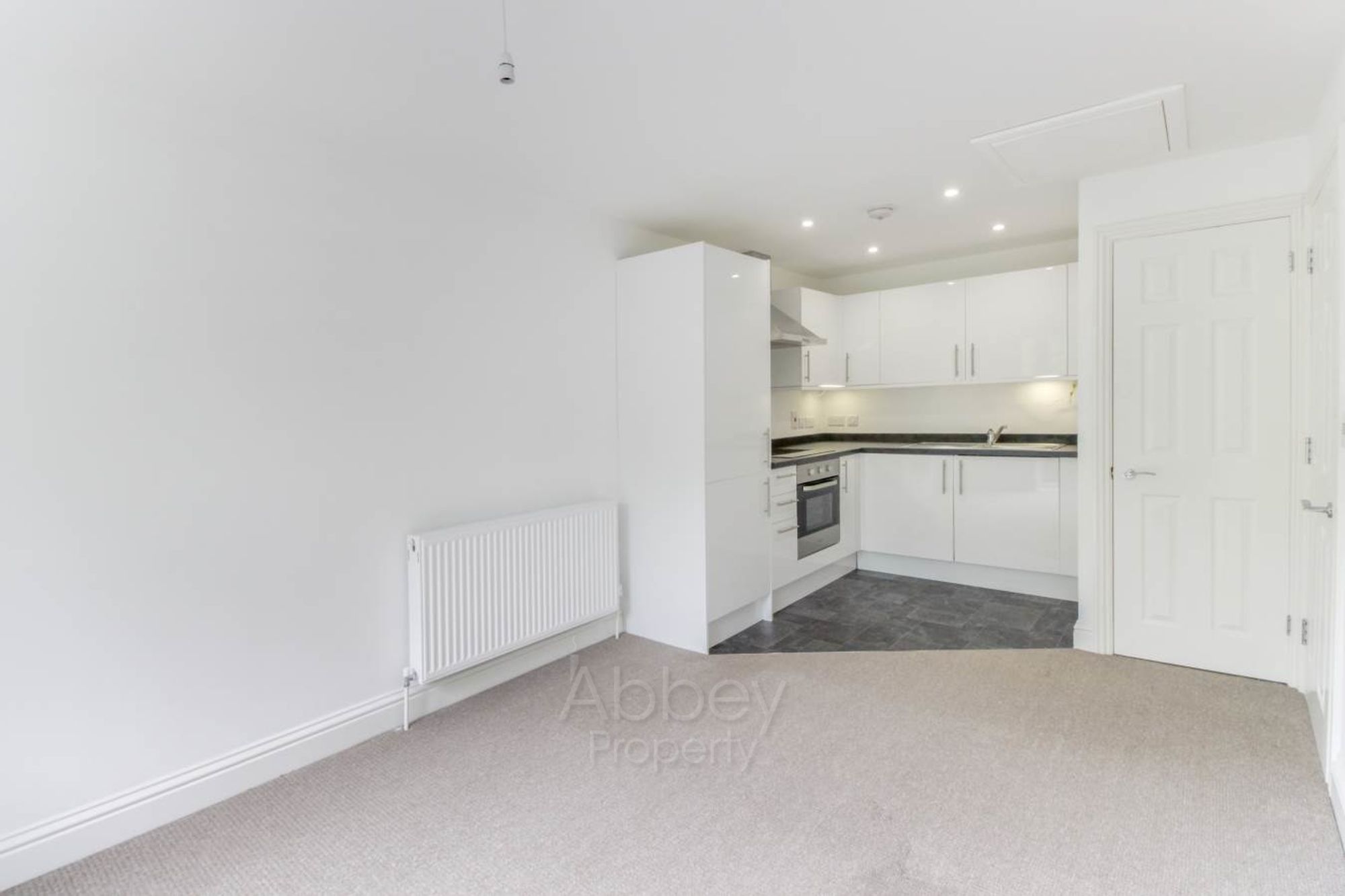 Flat Mulberry Close in Luton