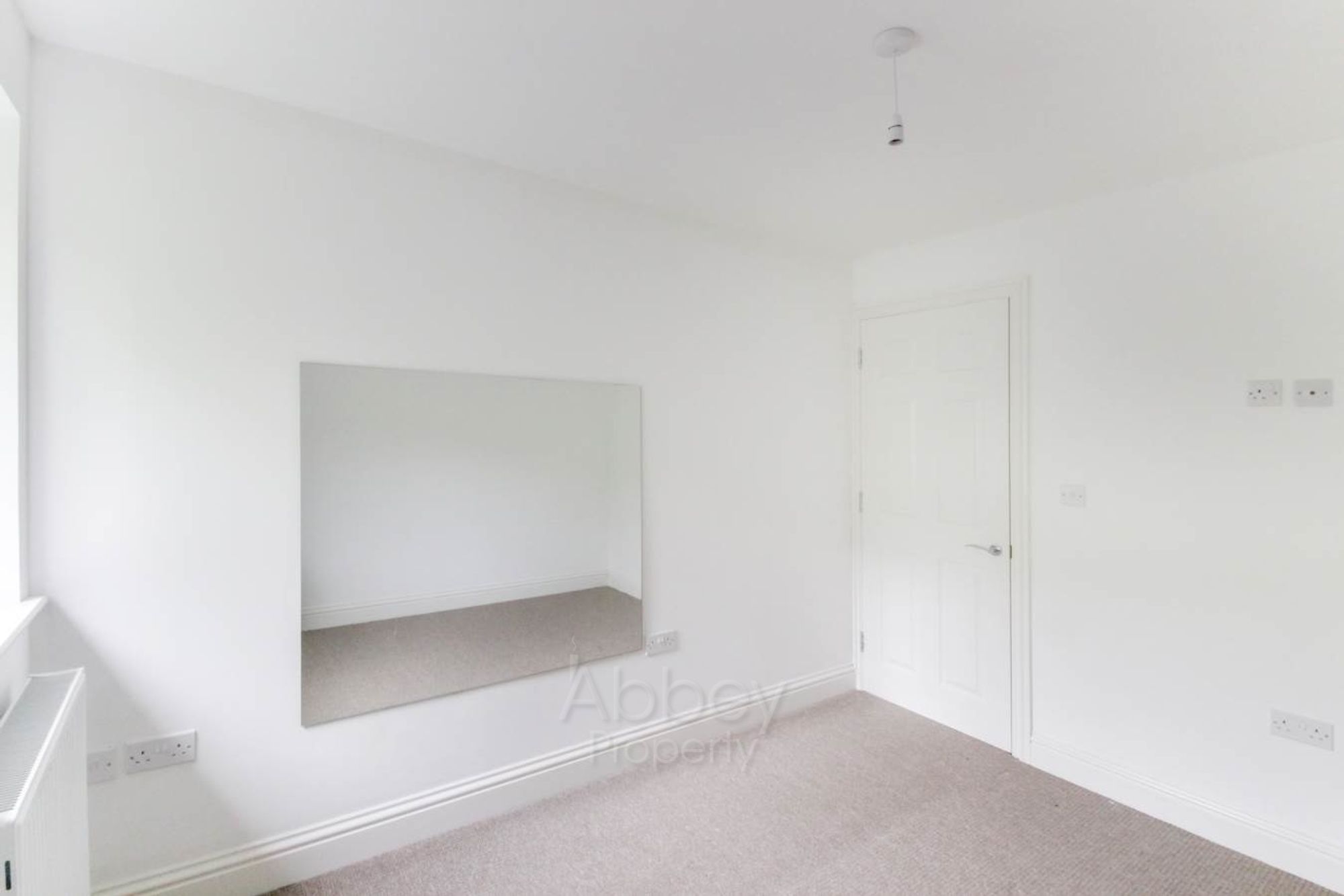 Flat Mulberry Close in Luton
