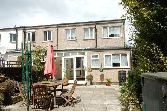 House Fernside Avenue in Greater London