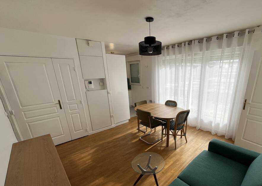 Flat Rue de Bois-Colombes in Bois-Colombes