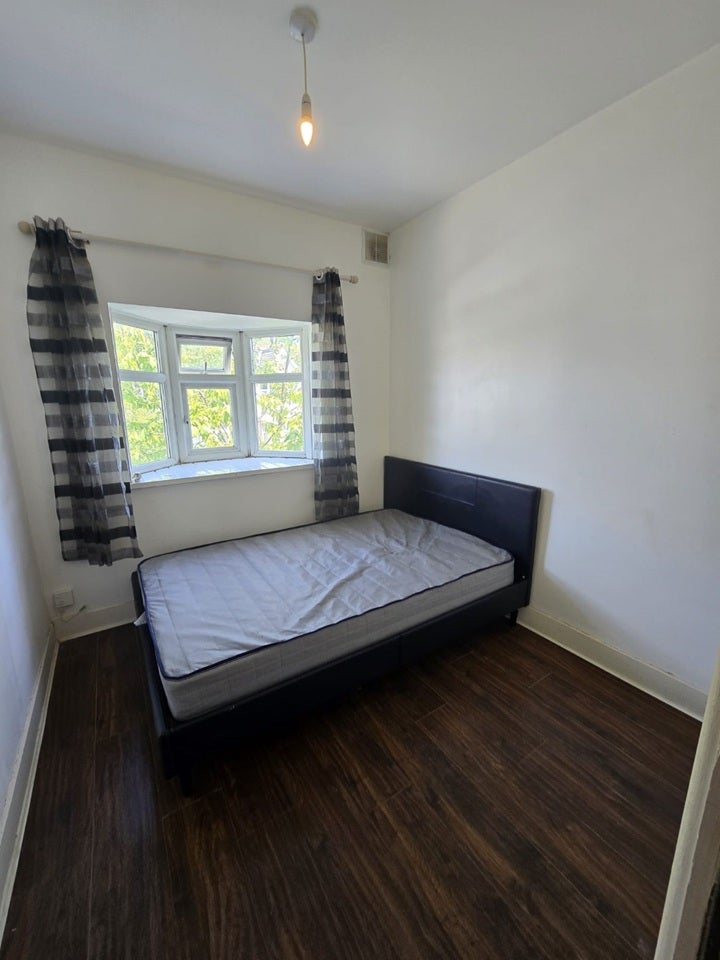 Room Nelson Road in Greater London