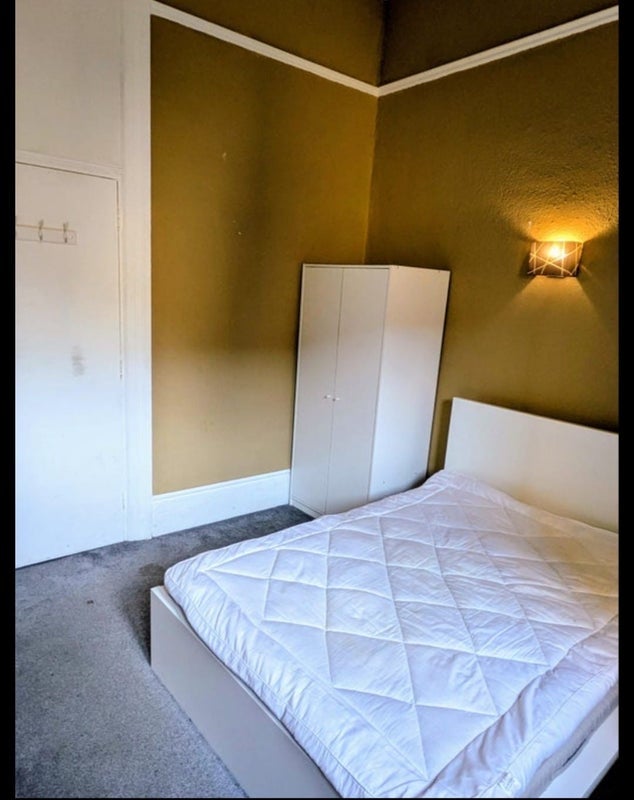 Room Queensway in City of Westminster