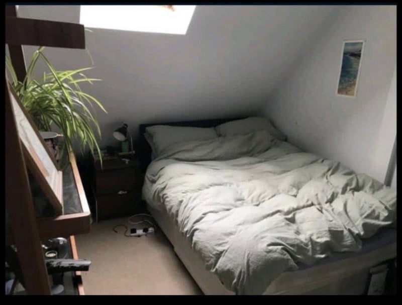 Room Cannon Street Road in Greater London
