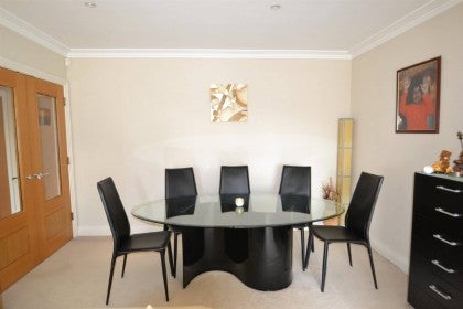 Flat Wall Hall Drive in Hertsmere