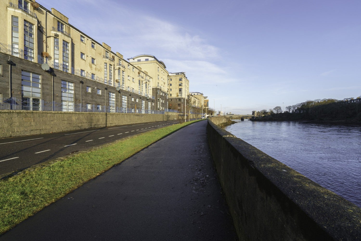 Flat Riverside Drive in Aberdeen City