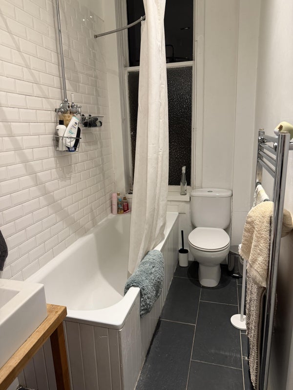 Room Comely Bank Avenue in City of Edinburgh