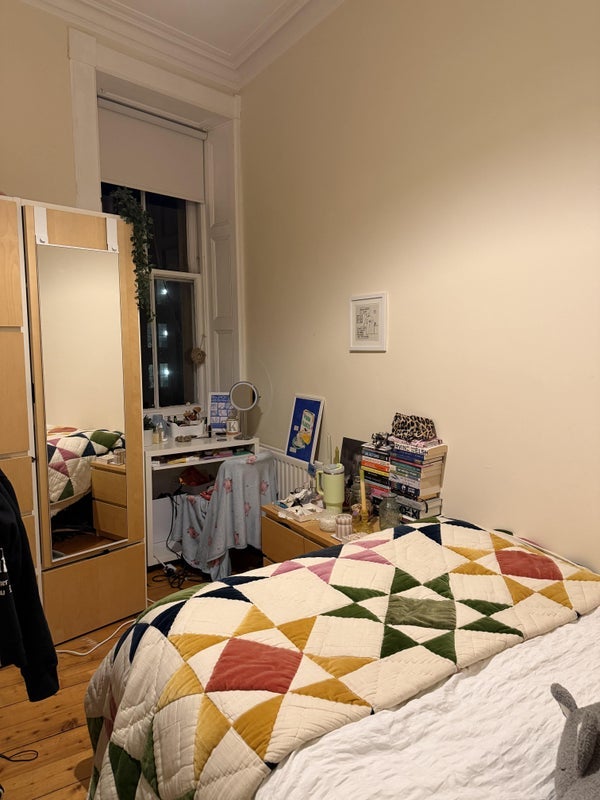 Room Comely Bank Avenue in City of Edinburgh