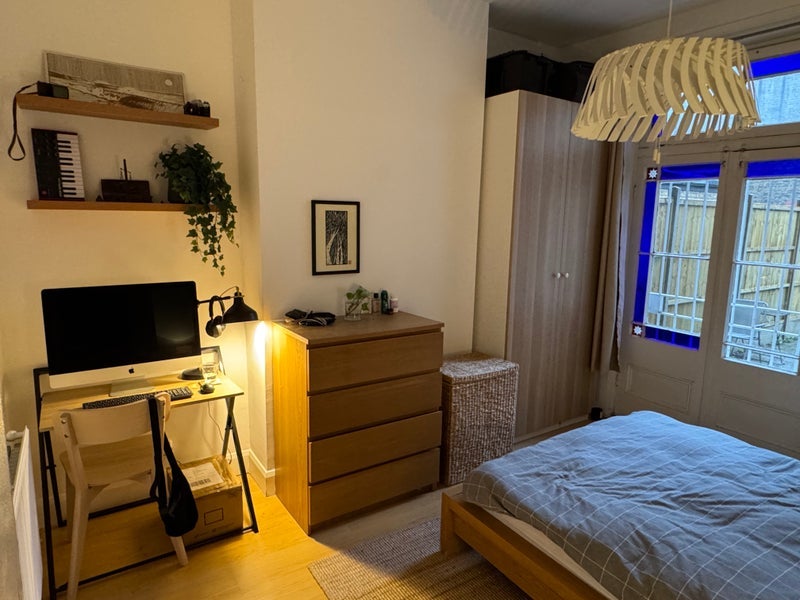 Room Oxford Road in Greater London