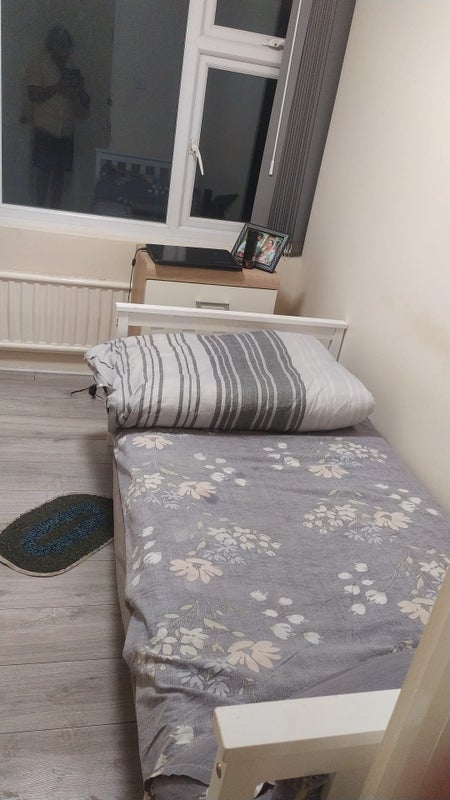 Room Rise Park in Basildon