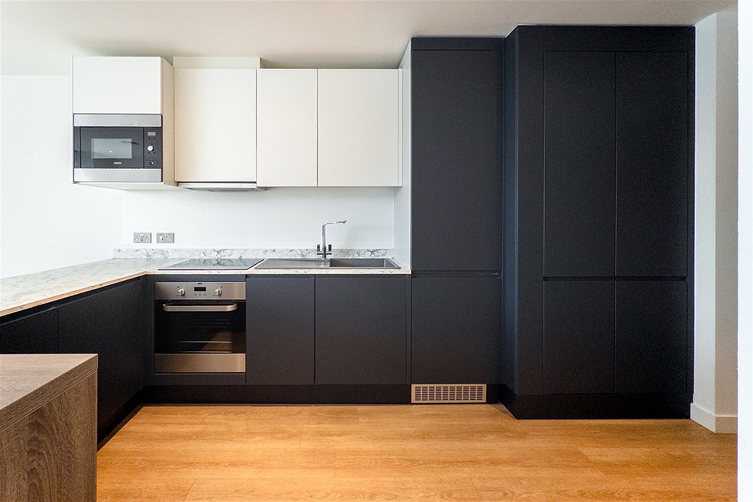 Flat Riverview Walk in Bolton