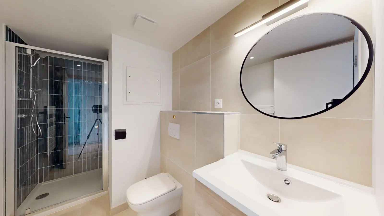 Room Rue Mademoiselle in Paris